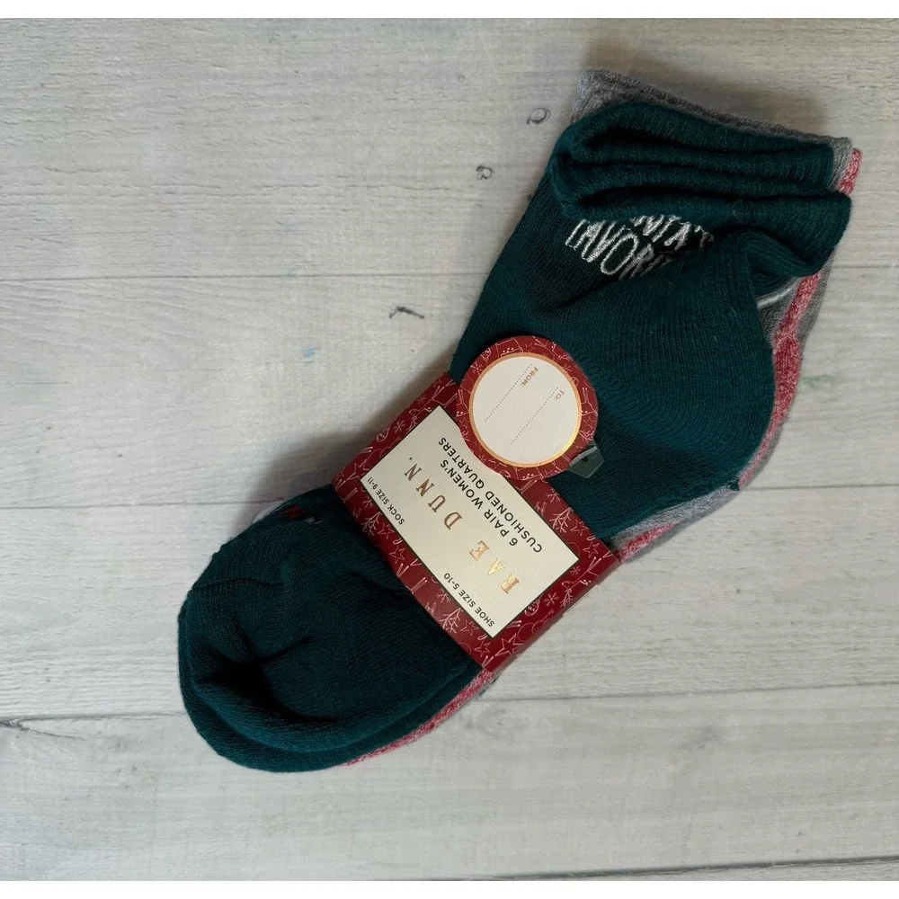 Rae Dunn women's holiday sock pack‎ 6 pairs NEW